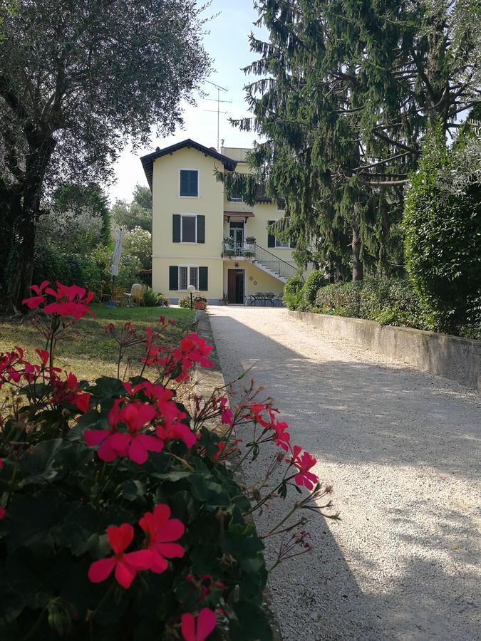 Appartamento Villa Margherita Desenzano del Garda Exterior photo